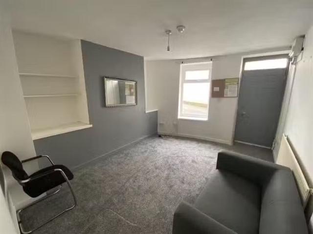 For Rent! 1 BA 1 bedroom house share for rent in Park Street.