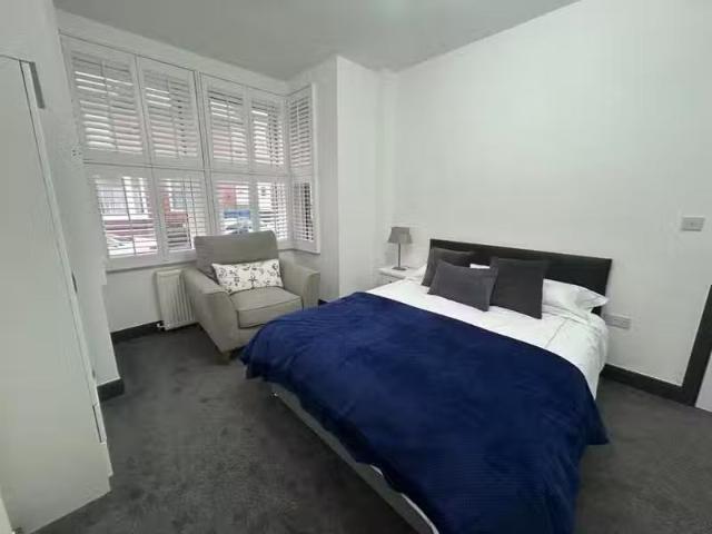 Charming 1 BA 1 bedroom house share for rent in Room 1, Breedo.