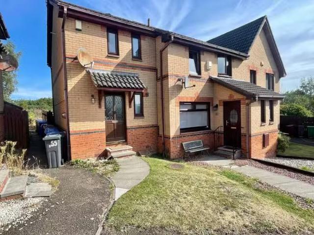 Charming 1 BA 1 bedroom terraced house for rent in Keith Garde.