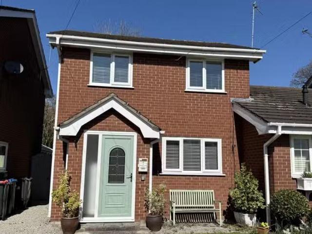 Unique 1 BA 2 bedroom mews property for rent in Ashtree Farm C.