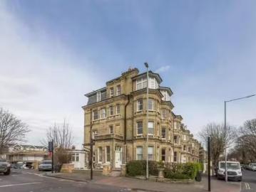 Rental! 1 BA 2 bedroom apartment for rent in The Drive, Hove.