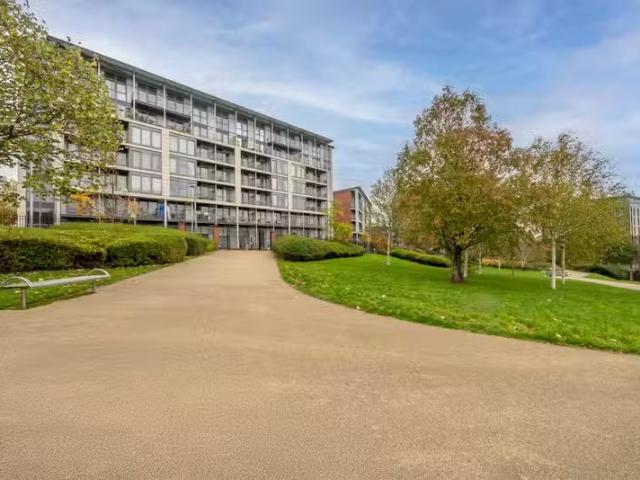 New 1 BA 2 bedroom apartment for rent in Mason Way, Park Centr.
