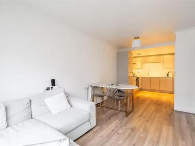 Rental! 1 BA 2 bedroom apartment for rent in Rea Place, Birmin.