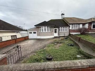 Cozy 1 BA 2 bedroom bungalow for rent in Chave Road, DA2