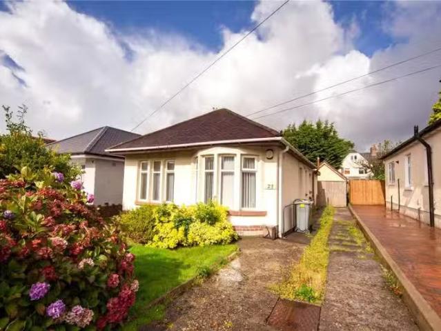 Rental! 1 BA 2 bedroom bungalow for rent in Heol Pantycelyn, W.