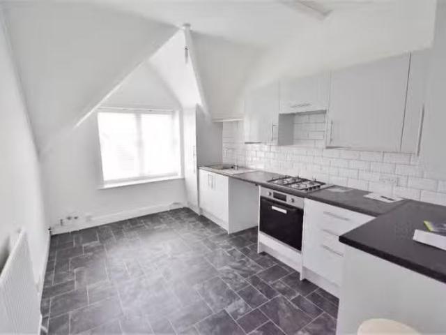 Unique 1 BA 2 bedroom flat for rent in Beachy Head Road, Eastb.