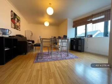 Just in! 1 BA 2 bedroom flat for rent in Kenninghall Road, Lon.