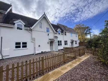 Charming 1 BA 2 bedroom house for rent in Lansdown Mews, Nethe.