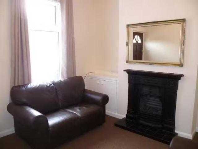 New 1 BA 2 bedroom terraced house for rent in Cecil Street, Bo.