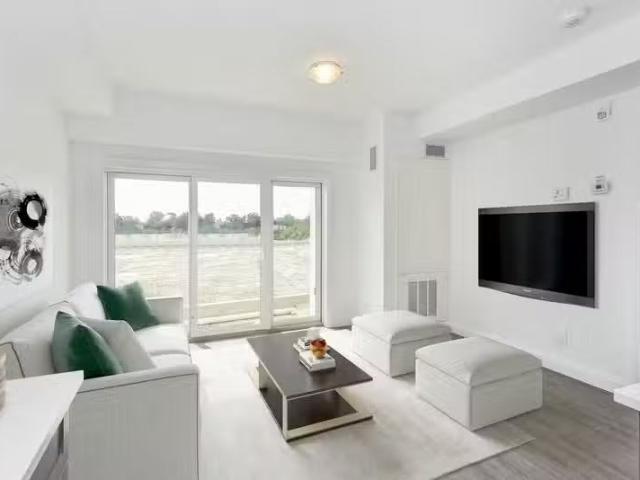 Rental! 1 BA 2 Bedrooms 170 & 180 Northumberland Street
