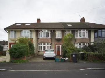 For Rent! 1 BA 4 bedroom property for rent in Meadowsweet Aven.