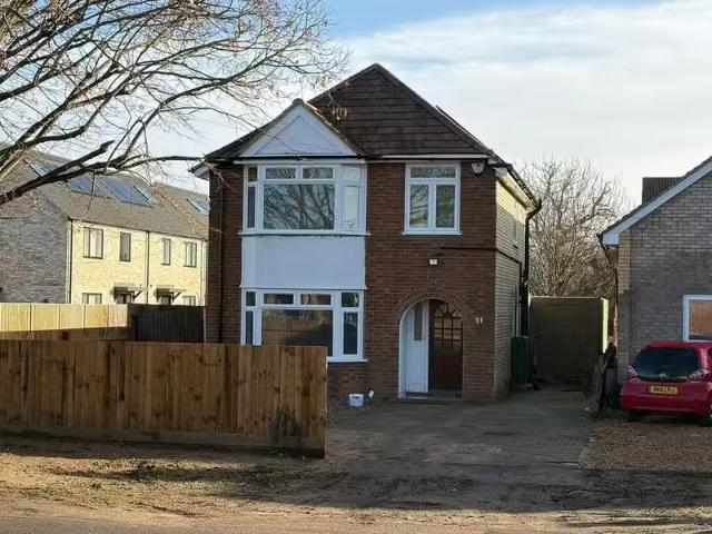 Nice 1 BA Studio flat for rent in Cambridge Road, Milton, CB24