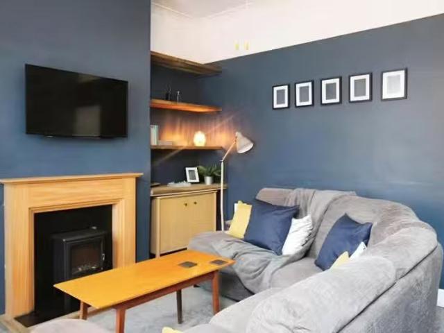 Rental! 1 bedroom terraced house for rent in Thomson Street, C.