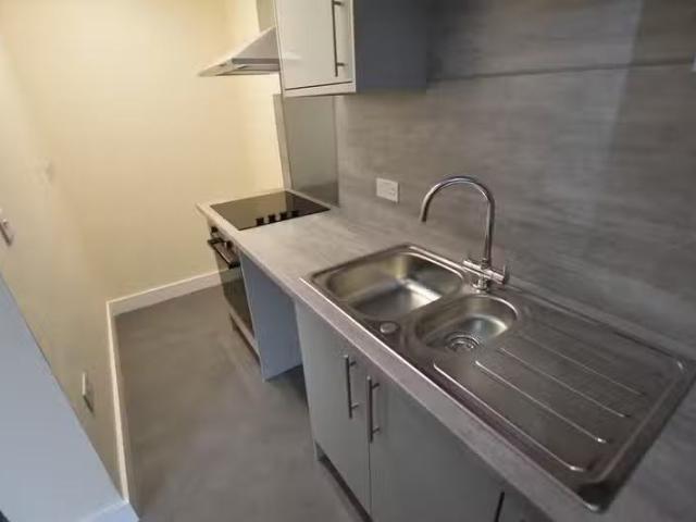 Nice 1 bedroom apartment for rent in Belmont Road, Bolton, BL1