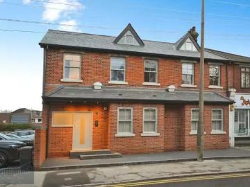 Rental! 1 bedroom apartment for rent in Warley Hill, Brentwood.
