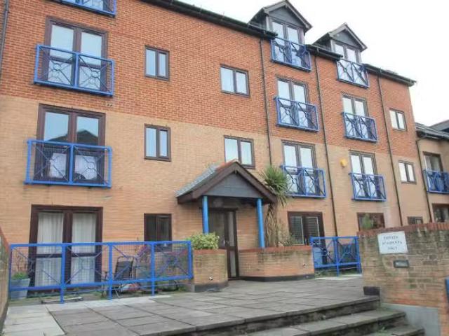 Unique 1 bedroom apartment for rent in West Street, Gravesend.