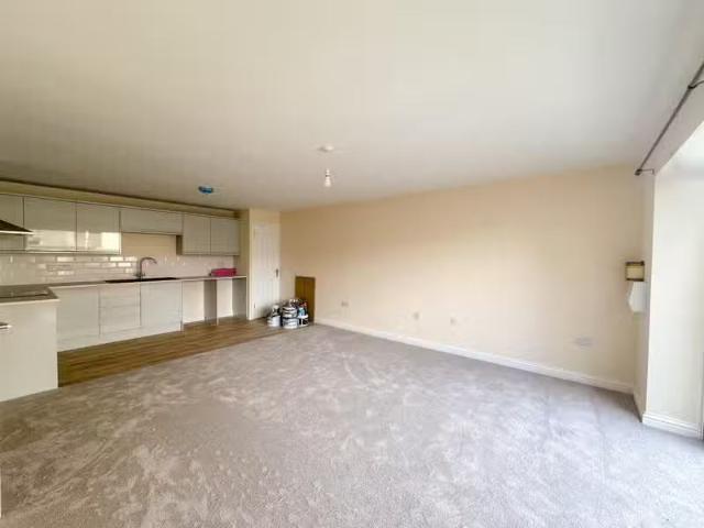Nice 1 bedroom bungalow for rent in Sandown 34E, Fitzroy Stree.