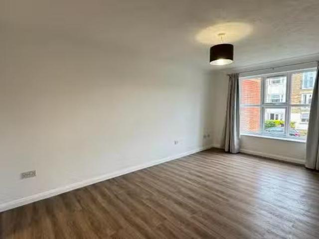 Just in! 1 bedroom flat for rent in The Causeway, Seaford, Eas.
