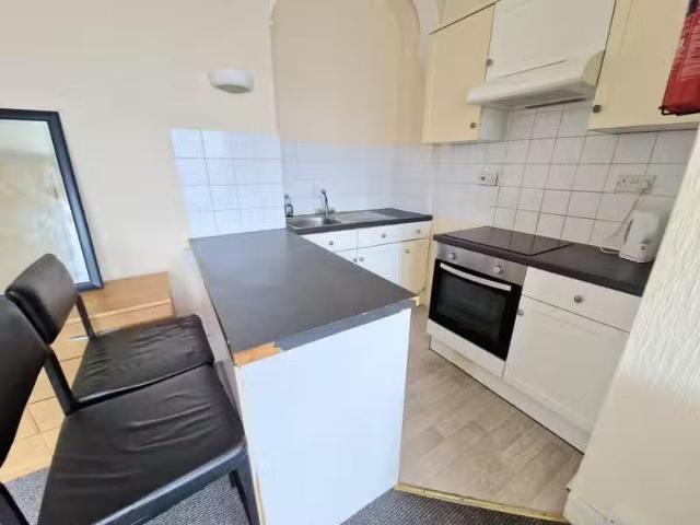 Nice 1 bedroom flat for rent in Victoria Road, Ramsgate, Kent.