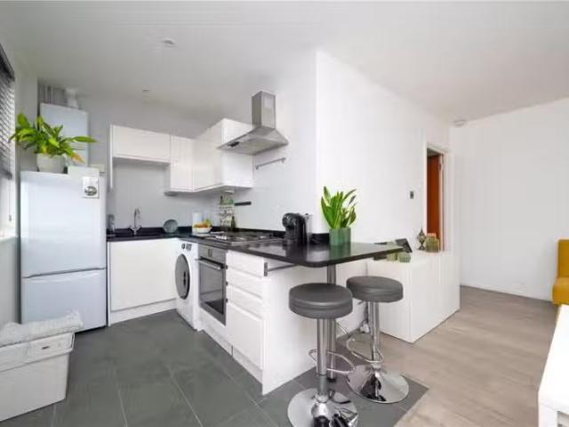 Cheap 1 bedroom flat for rent in Victoria Street, St. Albans.