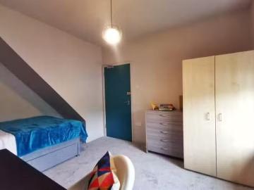 House for rent in Burhill - Garden