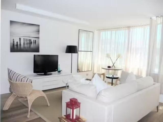 Nice 1 BR 105/152 Campbell Parade, BONDI BEACH Apartment for r.