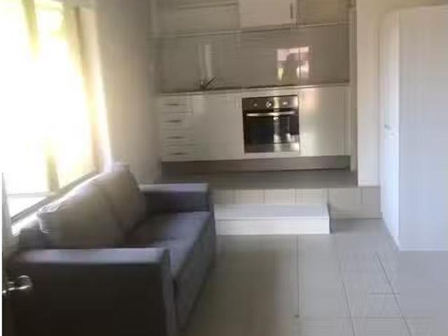 Unique 1 BR 10/51 Kingston Parade, Heatherbrae Apartment for r.