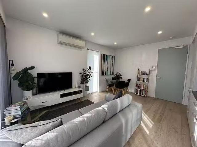 Nice 1 BR 102/12 Illowa Street, Malvern East, VIC 3145