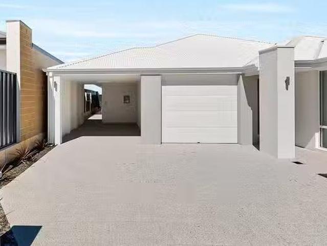 Nice 1 BR 10A Myora Way, Two Rocks, WA 6037