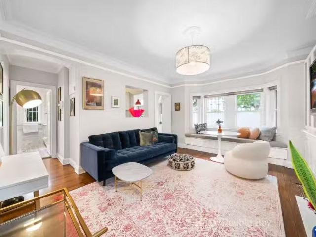 Just in! 1 BR 1/20 William Street, Double Bay Apartment for re.