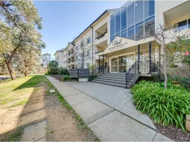 Deal! 1 BR 14/60 Henty Street, BRADDON Apartment for rent Lis.
