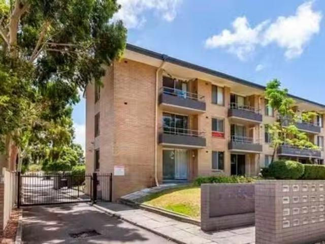 Unique 1 BR 201/124 Subiaco Road, Subiaco, WA 6008