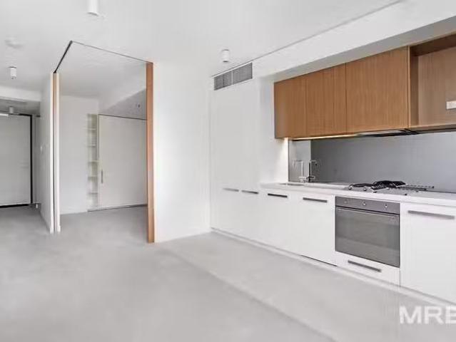 Unique 1 BR 202/3 Clara Street, South Yarra, VIC 3141