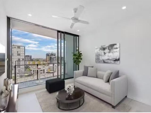 Charming 1 BR 21909/1055 Ann Street, Newstead Apartment for re.