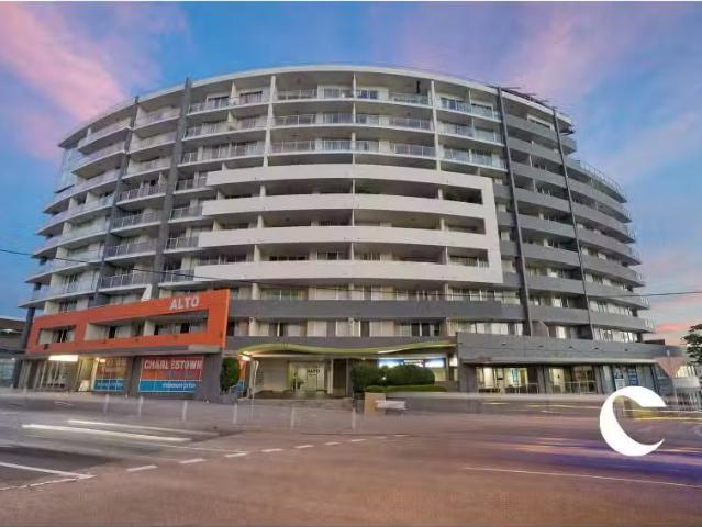 Charming 1 BR 213/316 Charlestown Road, Charlestown Apartment.
