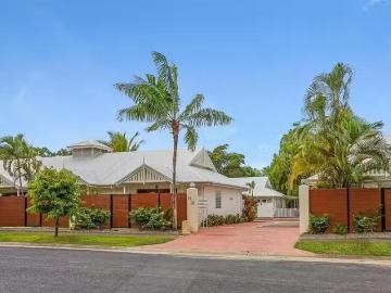 Cozy 1 BR 2/26 Oliva Street, Palm Cove, QLD 4879