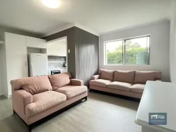 Just in! 1 BR 2/39 Mc Cubbin Street, WESTON Townhouse for rent.