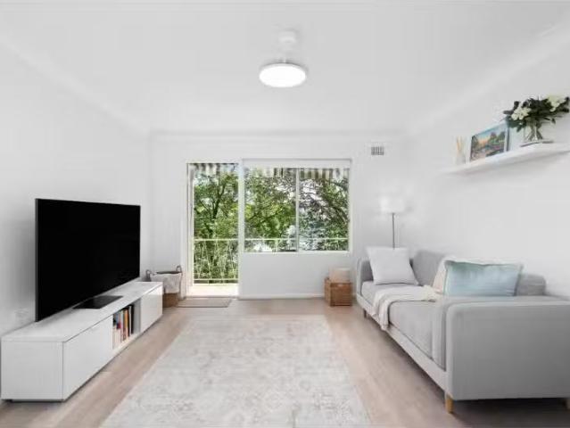 Nice 1 BR 2/4 Badham Avenue, MOSMAN Apartment for rent Listed.