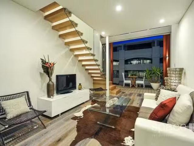 Charming 1 BR 2/4 Bannister Street, Fremantle, WA 6160