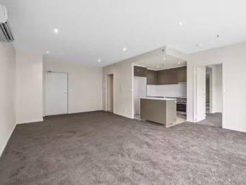 Cozy 1 BR 26/3 London Circuit, City, ACT 2601