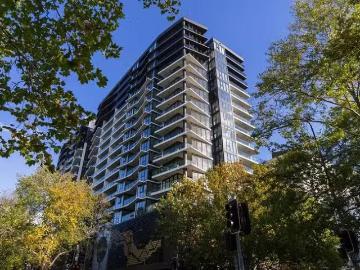Deal! 1 BR 30/260 City Walk, Canberra, ACT 2601