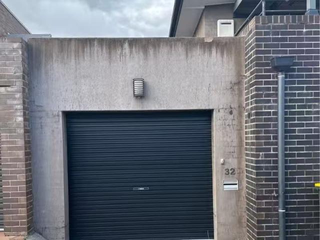 Just in! 1 BR 32 Bannen Lane, GUNGAHLIN House for rent Listed.