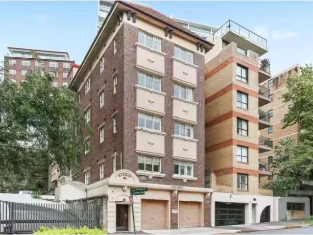 Charming 1 BR 4/39 Roslyn Gardens, Elizabeth Bay Apartment for.
