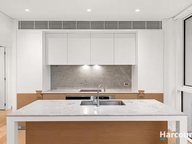 Cheap 1 BR 501/21 Honeysuckle Drive, Newcastle, NSW 2300 Apa.