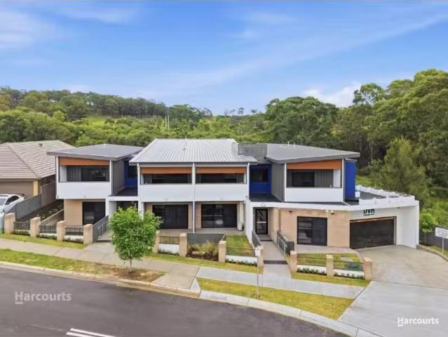 Just in! 1 BR 5/55 Mahoney Drive, Campbelltown Apartment for r.