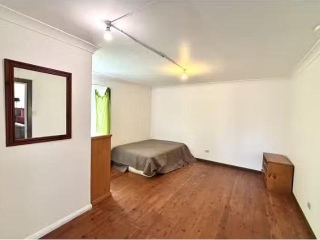 Charming 1 BR 5A Rowe Place, Doonside House for rent Listed b.
