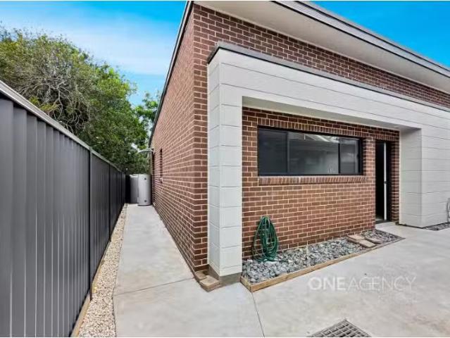 Unique 1 BR 8/32 Hastings Street, Wauchope Apartment for rent.