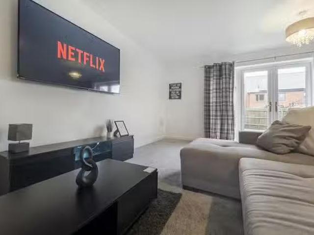New 1 BR College Row, Ashford