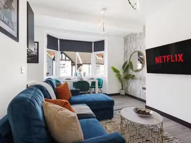 Deal! 1 BR Cambridge Street