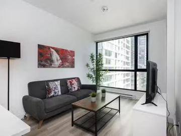 Deal! 1 BR Avenue Overdale